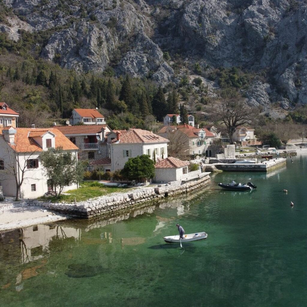 MONTENEGRO CAMPING-CAR